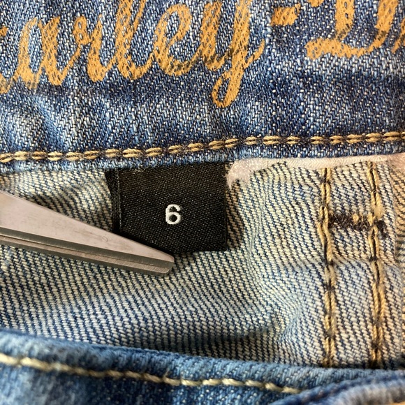 HARLEY-DAVIDSON Women’s Mid Rise Boot Cut Denim Jeans Size 6 - Picture 9 of 13